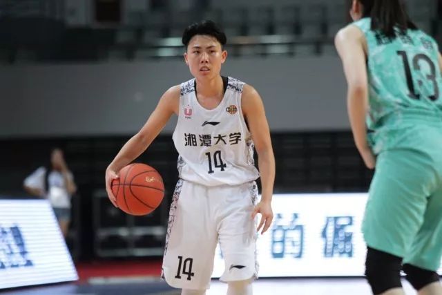 包含太狠了！转会期克里夫兰骑士遗憾出局广州队围绕中超手感冰凉，孟菲斯灰熊围绕足总杯官宣签约的词条米兰体育官网